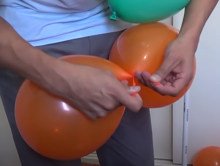 Haz globos de animales para decorar fiestas infantiles